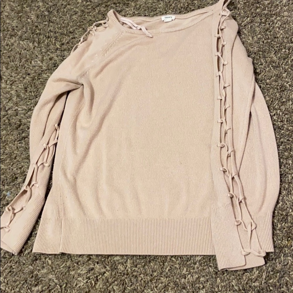 pink sweater